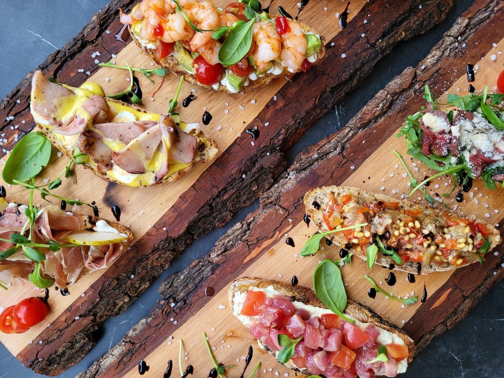martinforest_kiev-bruschetta-7568375_1920
